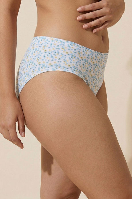 Zivame Medium Rise Full Coverage Hipster Panty (Pack of 3) - Multicolor — image 4